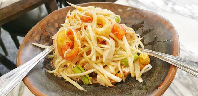 Somtam Nua - Central Embassy