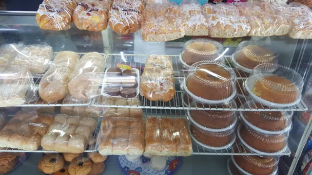 Padaria e Confeitaria Delícias de Trindade