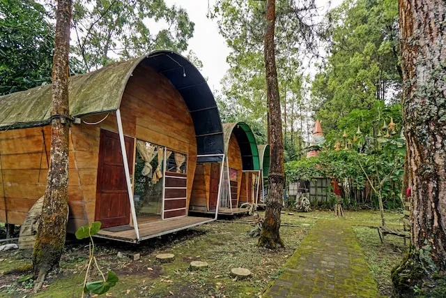 OYO 90474 Caravan Camp