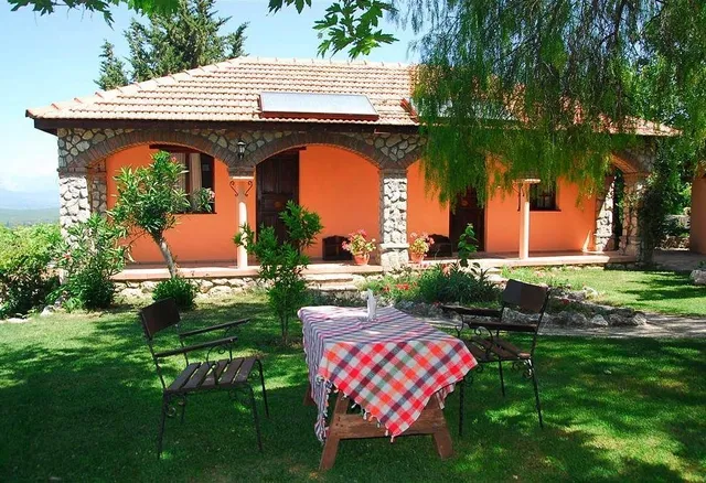 Mountain Lodge Hotel Bar