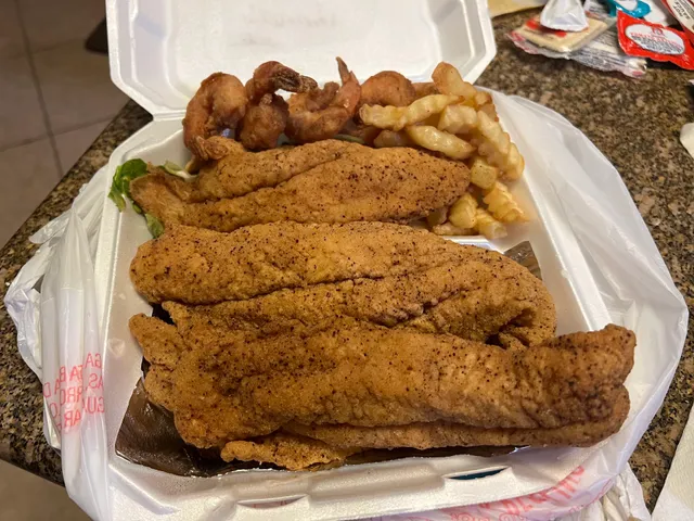 Q's Place Creole Cooking & Seafood