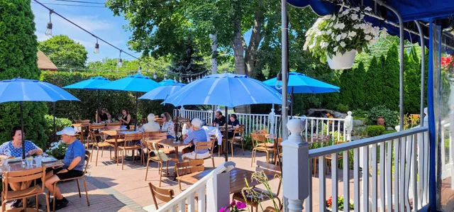 Pete’s Taverna Restaurant and Bar