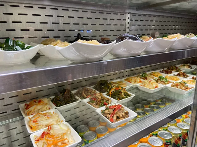 Zhuji Pie Congee Shin Kong Mitsukoshi Taipei Main Station Store