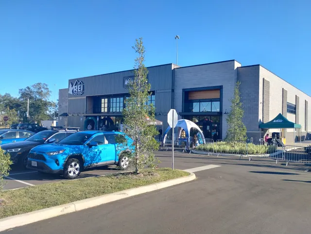 Market Square Shopping Center