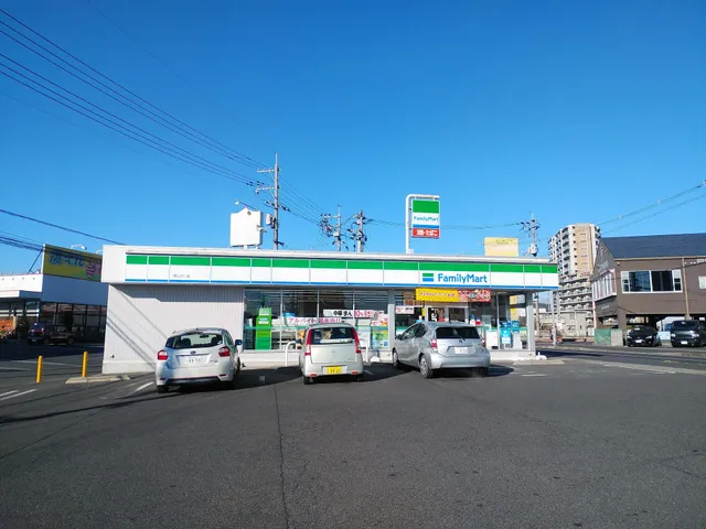 FamilyMart Okayama Sai