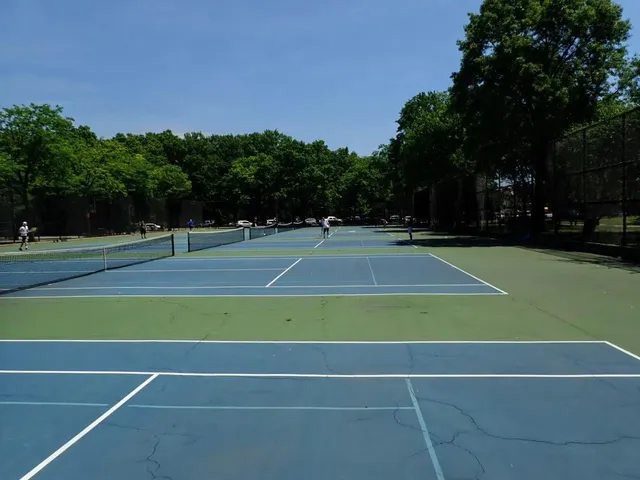 Juniper Valley Tennis Courts