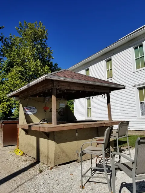 Spoonies Bar & Grill