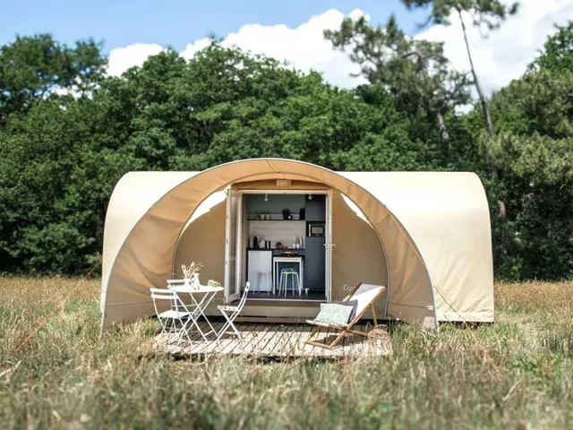 Camping Les Dolmens****