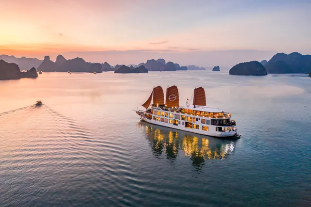 Emperor Cruises Legacy Halong