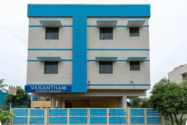 OYO Flagship Nimalan Residency