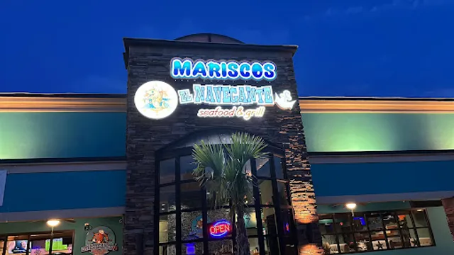 El Navegante 2 Seafood Bar and Grill