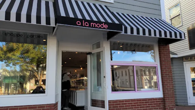 A La Mode Shoppe