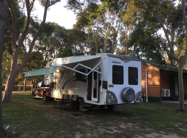 Sale Caravan Park (Sale Motor Village)