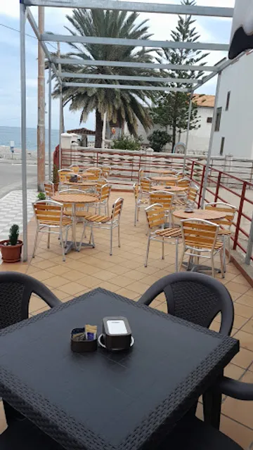 Gelateria e caffetteria Crema e cioccolato