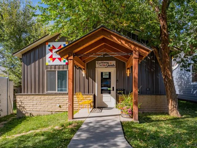 Vestal House at Tabeguache Park