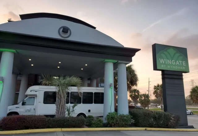 Eagles Crew Hotels at Wingate Hotel - IAH