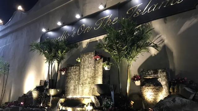 Scavello's On The Island