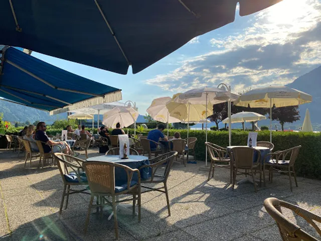 Candis Cafe Konditorei