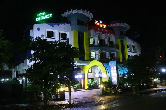 Hotel Embassy International