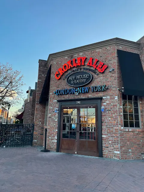 Croxley's Farmingdale