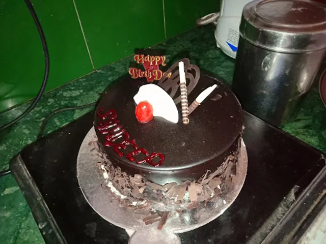 Shri Radhe Radhe Bakers And Confectionary