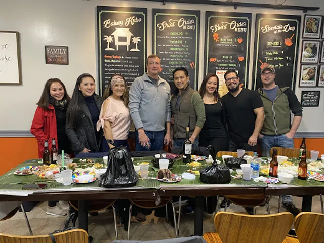 Familya Kusina Fil-AM Restaurant & Store