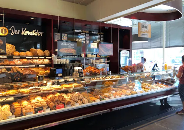 Leo The baker and confectioner