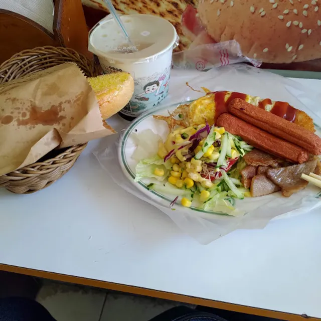 Chao Wei Breakfast Restaurant