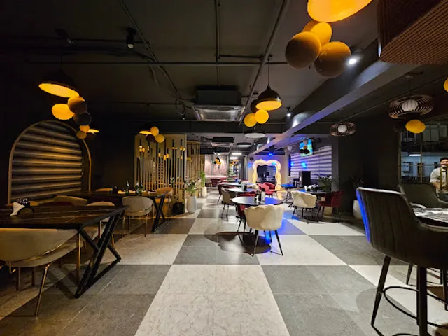 RJ 02 Restaurant & Bar | Best Restaurant & Bar In Alwar