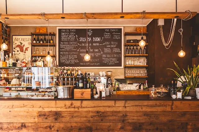 Enoteca Sfusi ma Buoni