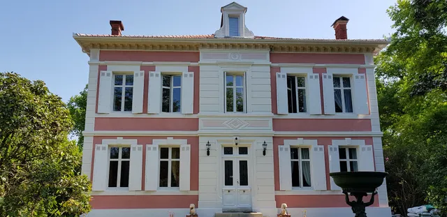 MANOIR DE TIREVESTE - 32 route du caillaou 40260 lesperon