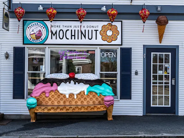 Sea Street Sweets and Mochinut