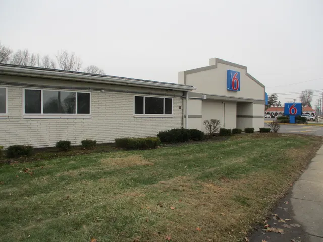 Motel 6 North Olmsted, OH