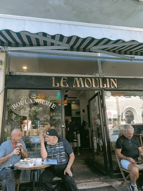 Le Moulin