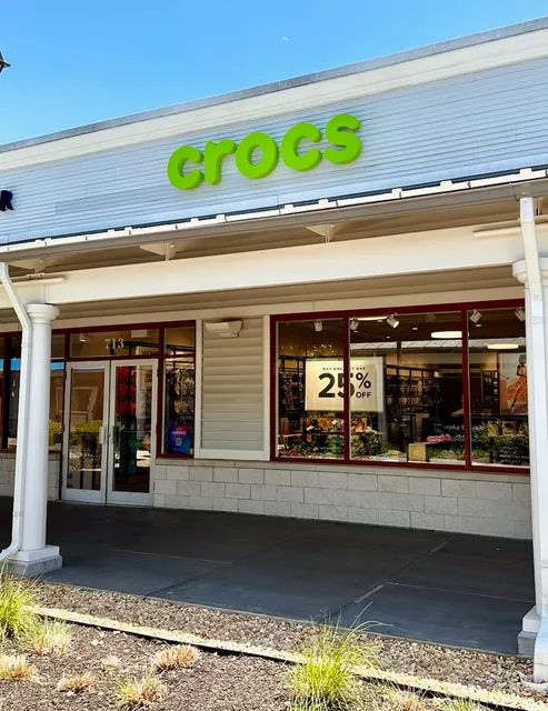 Crocs at Leesburg Premium Outlets