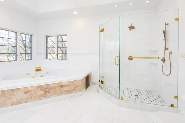 Exceptional Shower Doors