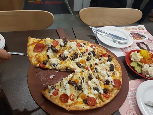 미스터피자 화명점