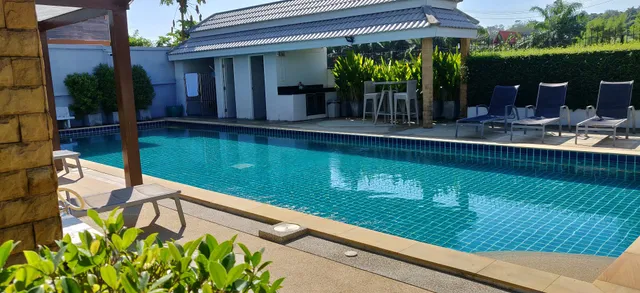 Green Leaf Estate Nai Harn Villa