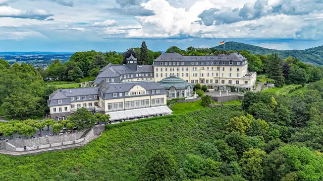 Steigenberger Grand Hotel Petersberg