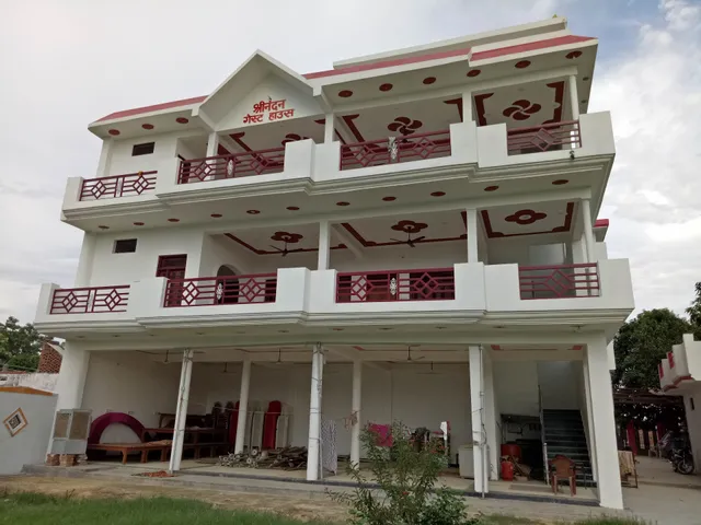 Shrinandan Guest House