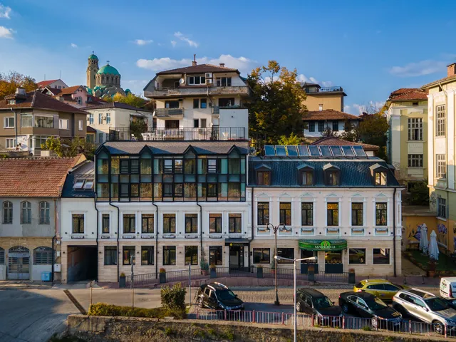 BOUTIQUE HOTEL TSAREVETS