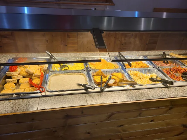 Captain's Quarters Lounge