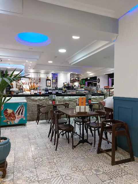 Cafetería Bar Iberia.