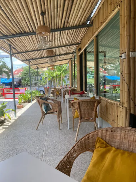 SHANTI COZY CORNER CAFE NAIHARN