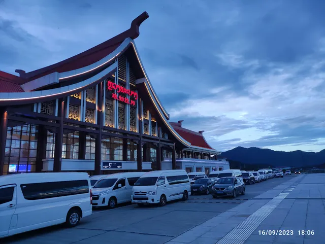 ສະຖານີລົດໄຟຫຼວງພະບາງ Luang Prabang Station