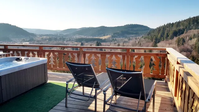 Gîte de Liézey, Panoramique et spa - La Cleurie