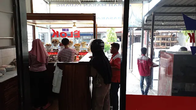 RM. ELOK Kampung Timur