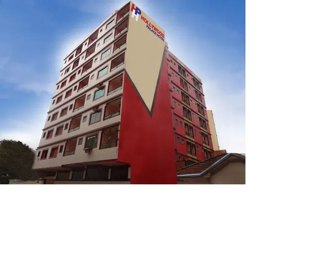 HOLLYWOOD PALACE HOTEL