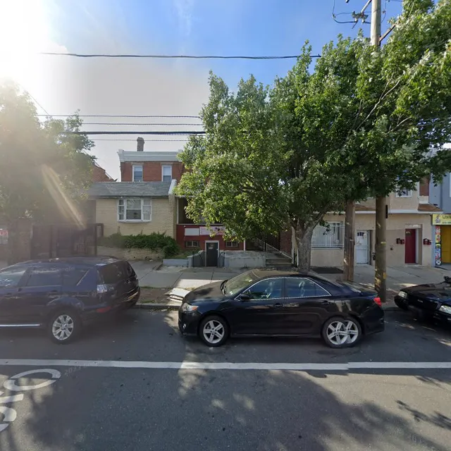 Sisters aromatherapy massage