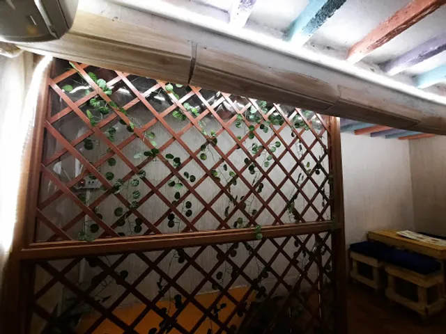 TLC - The Little Cafe